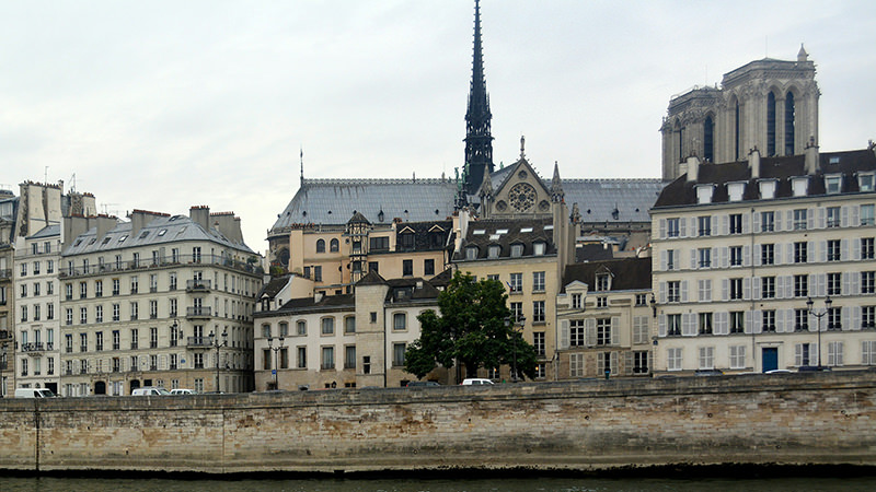 ile-de-la-cite-unsplash