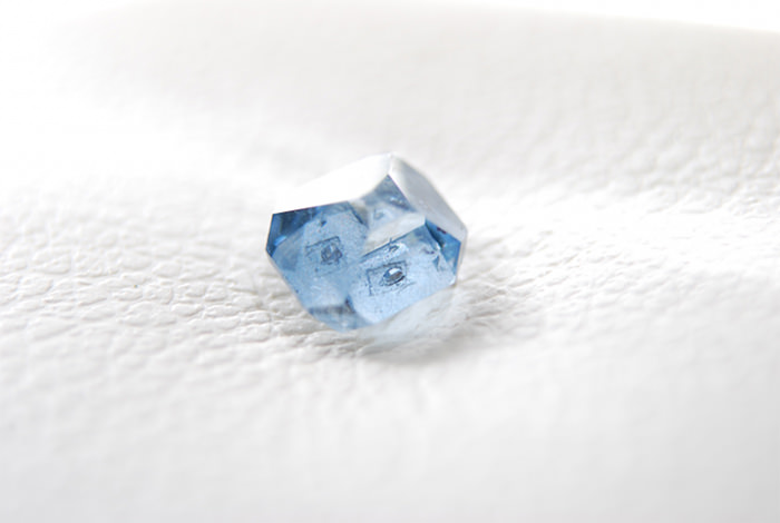 05-diamante-azul-cinzas
