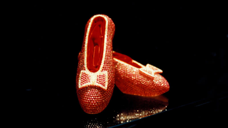20 sapato-vermelho-rubi-comemoracao-50-anos-magico-de-oz-Harry-Winston