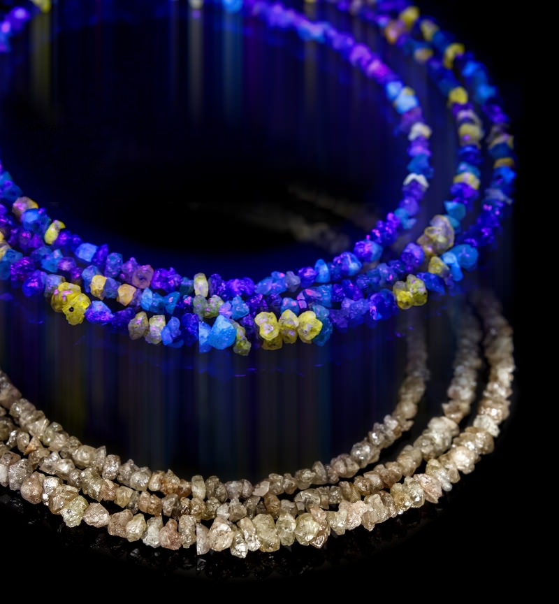 colar-diamante-fluorescencia