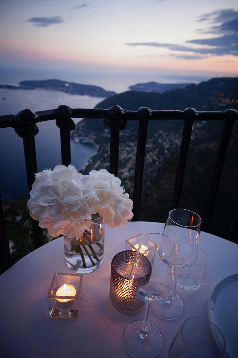 pedido-casamento-decoracao-mesa-terraco-unsplash