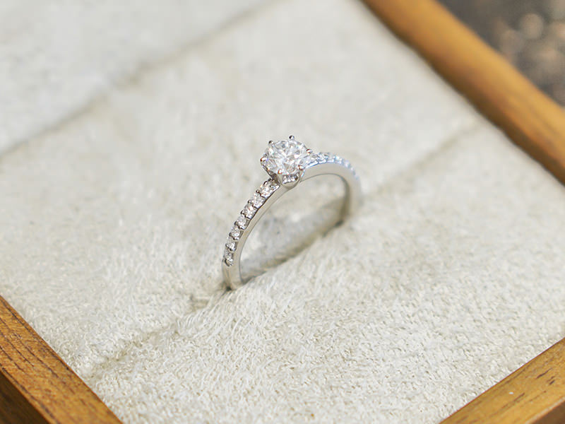 anel-solitaire-de-noivado-diamante