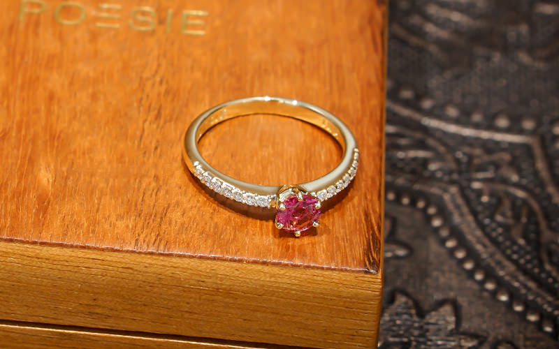 anel-delicado-pedra-rosa