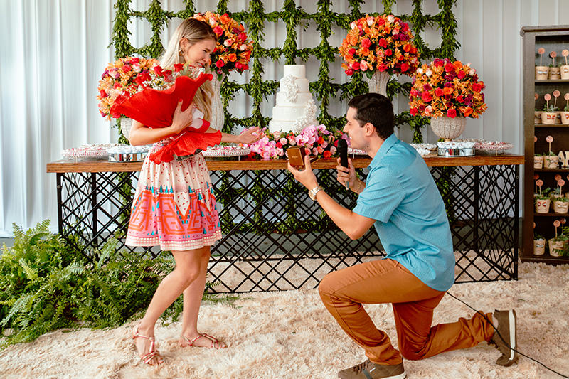 Bonnies Surprise Proposal - Jogos na Internet  Pedido de casamento  surpresa, Casamento surpresa, Lindos vestidos de noiva