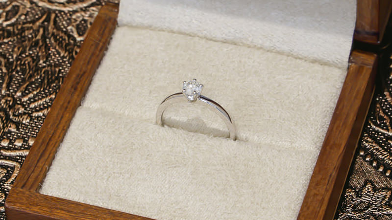 anel-de-noivado-solitario-tradicional-ouro-branco