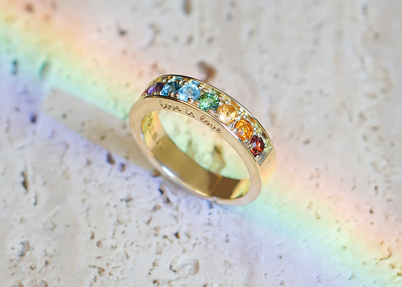 alianca-rainbow-ii-ouro-amarelo-18k-pedras-coloridas-arco-iris